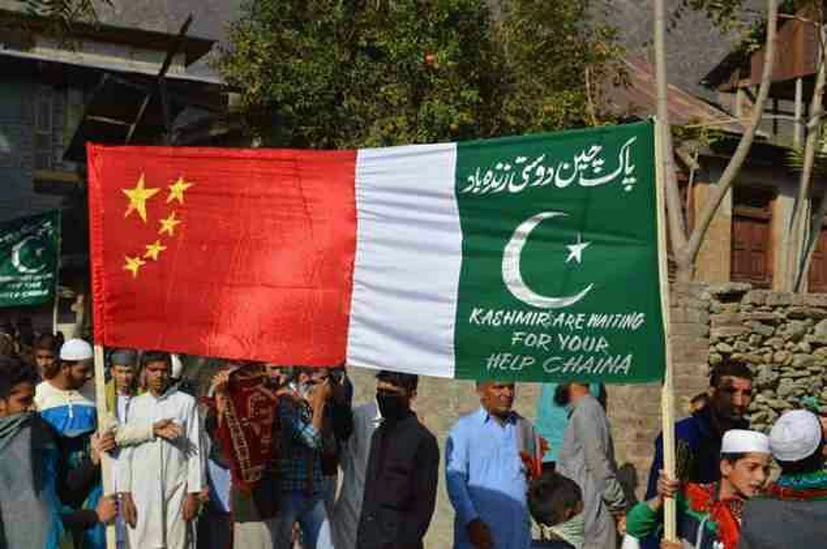 Pak inducts Chinese-built air defence system to its arsenal