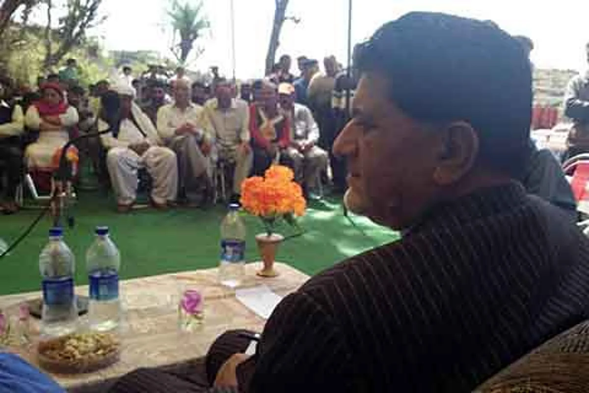 Kohli Lays foundation stone of road project in Rajouri
