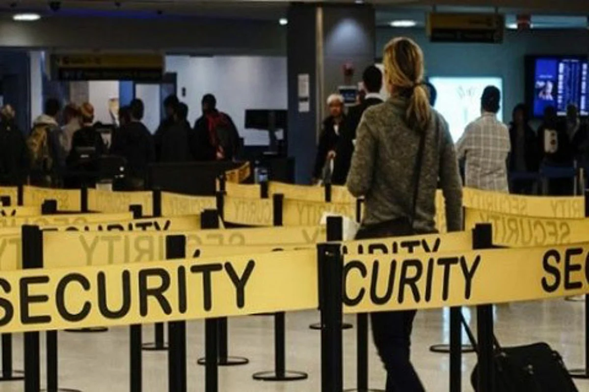 US bans electronics on flights from eight Muslim countries