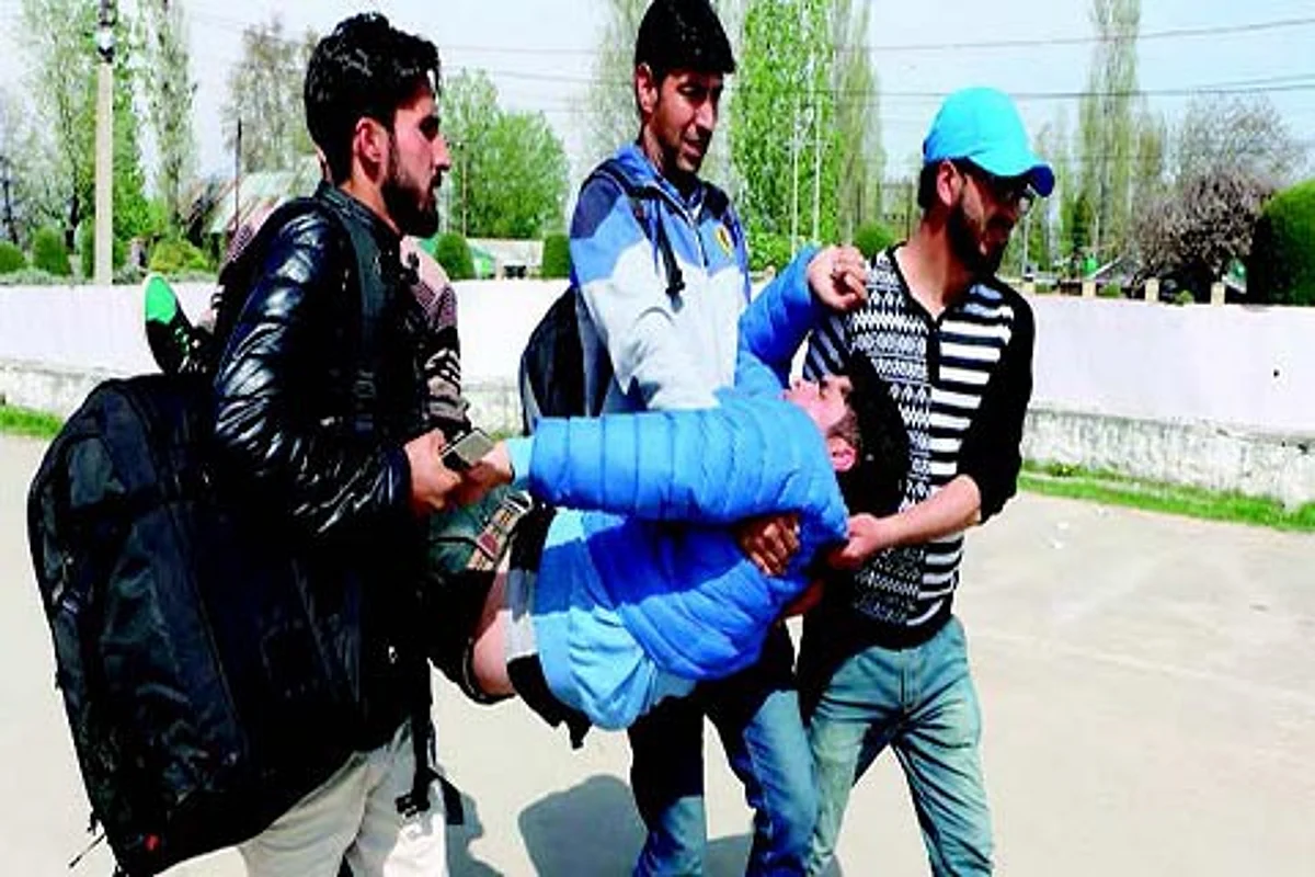 Journalist faints after ‘threatened by a political party’