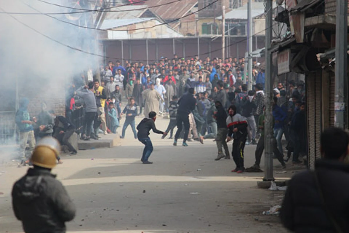 Clashes in Sopore after forces foil pro-freedom march