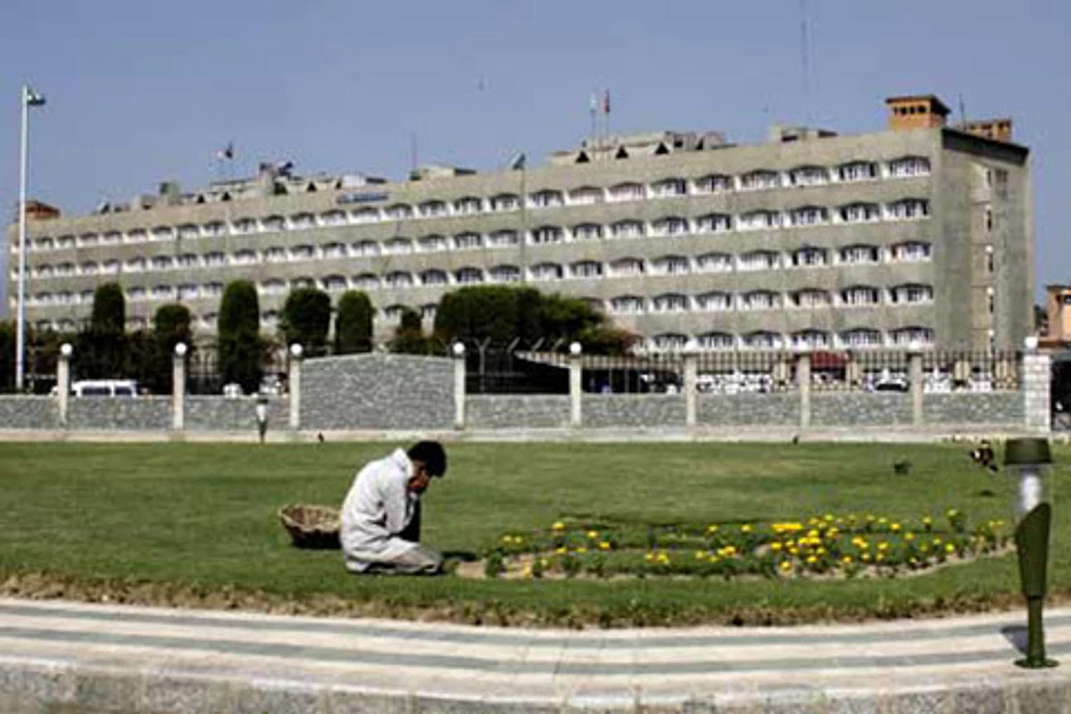 Civil secretariat re-opens in Srinagar after six months
