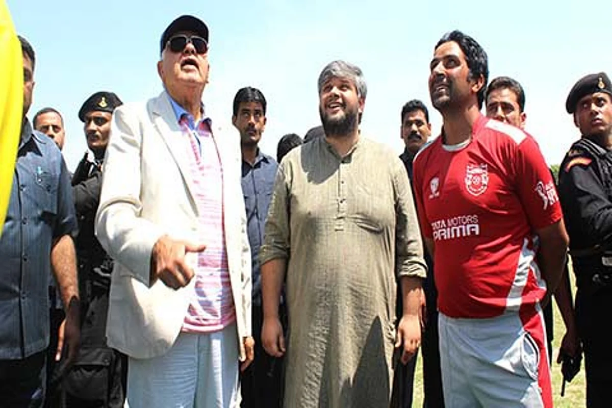 Dr Farooq inaugurates 14th Aga Syed Mehdi tournament