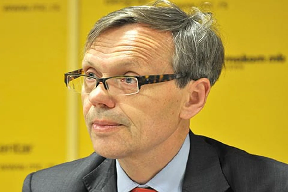 Norway’s envoy calls on Mehbooba, Omar