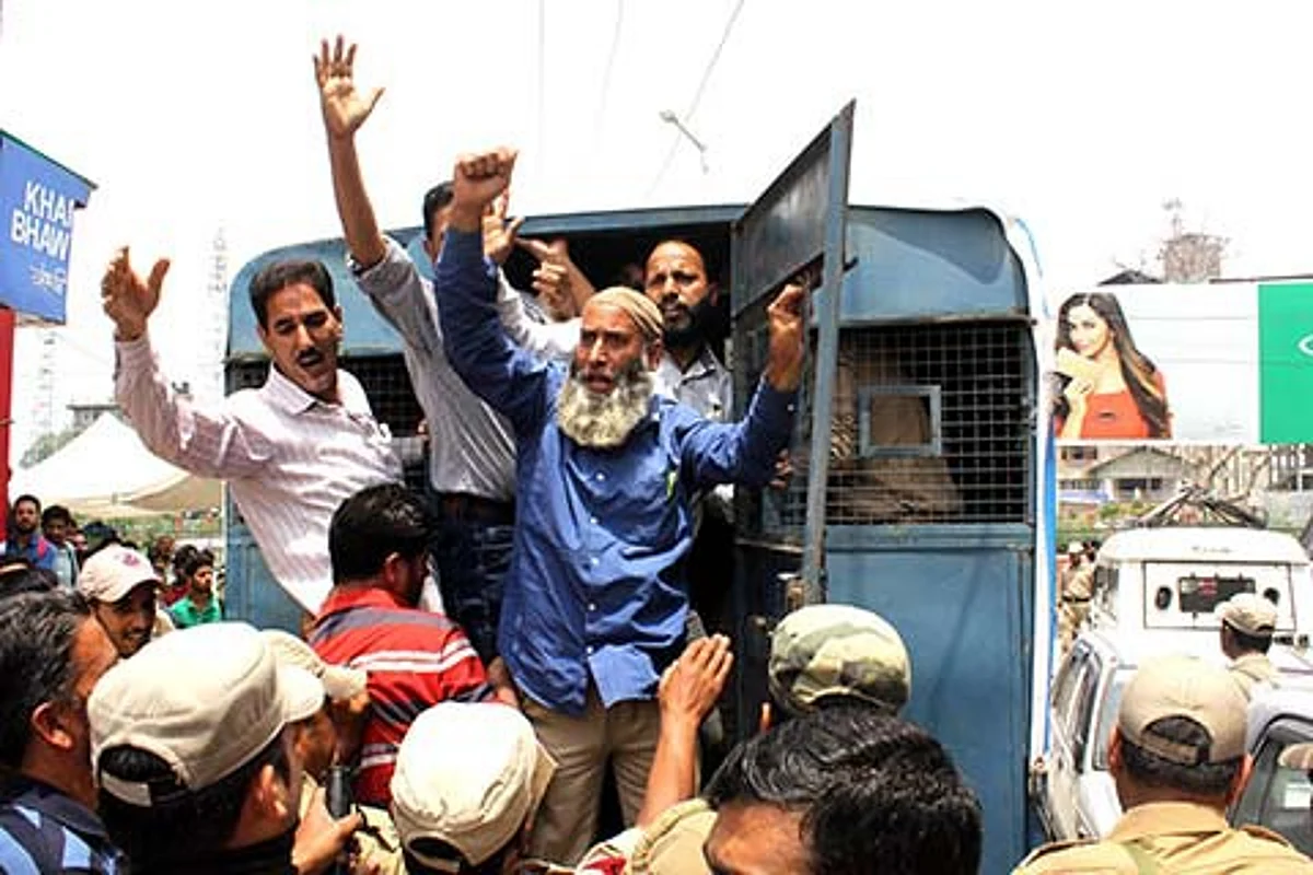 JKLADCA stages protest