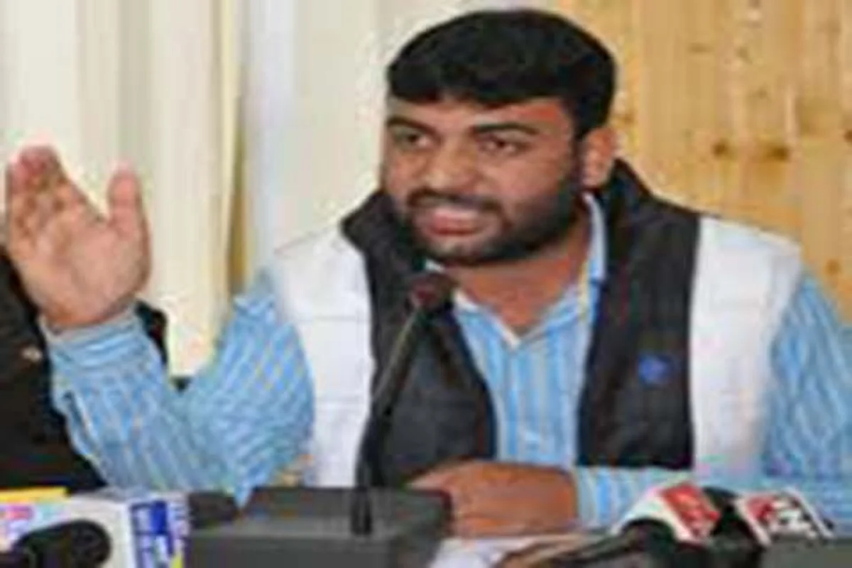 PHE employees go on indefinite strike