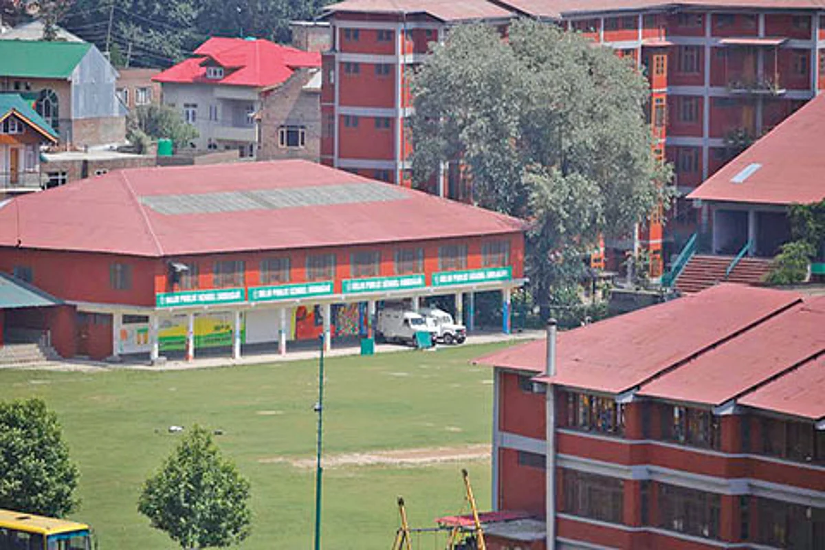 2 militants killed in DPS gunfight