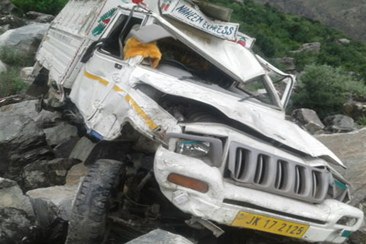 Driver killed in road accident in Kishtwar