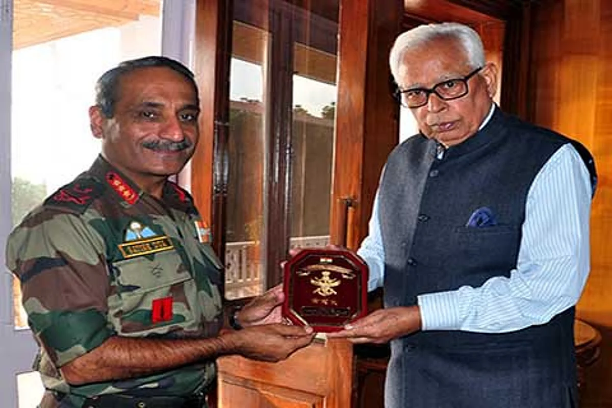 Lt Gen Dua calls on Governor