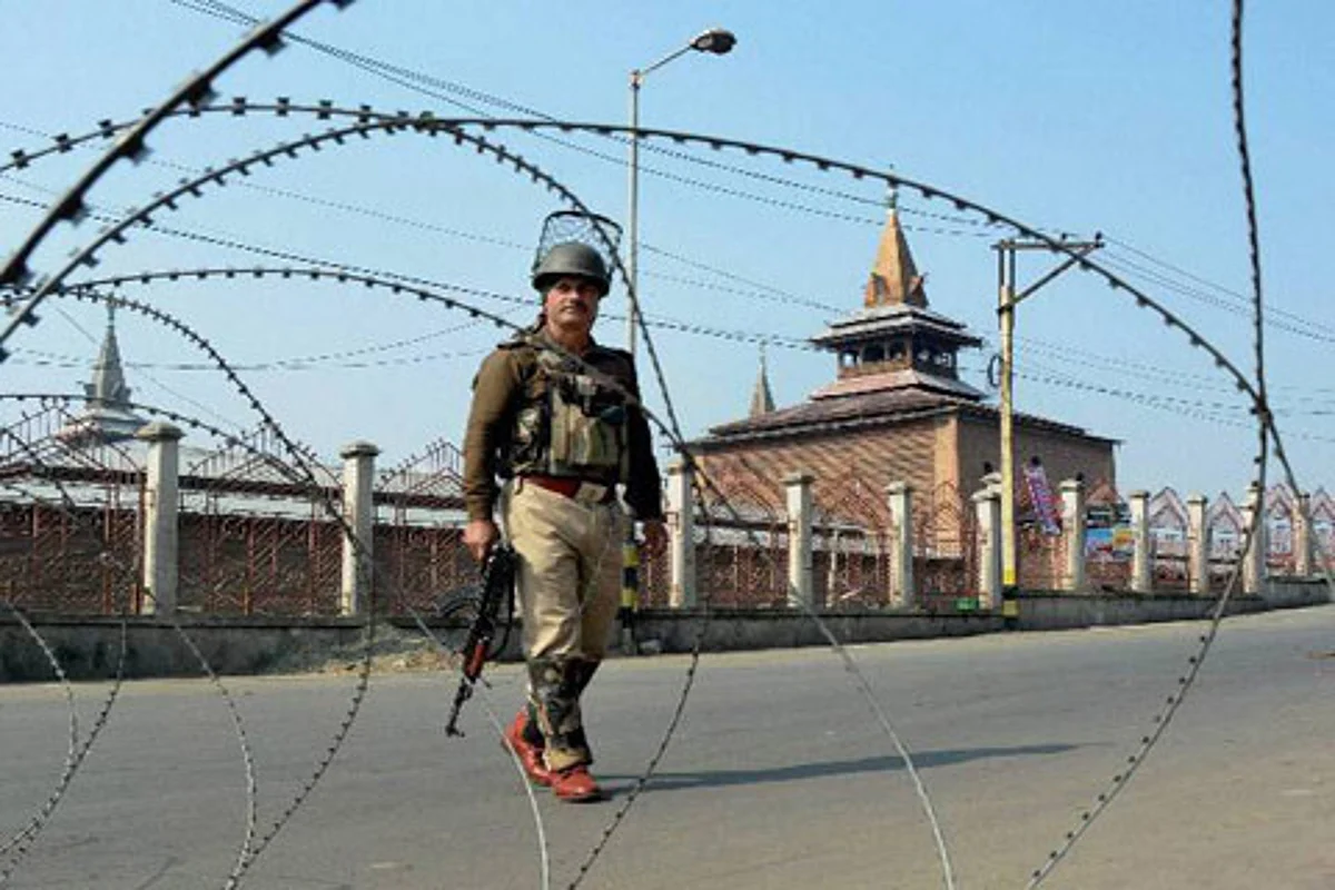 No Friday prayers at Jamia for 2nd week; Mirwaiz says lock-down can’t break people’s resolve