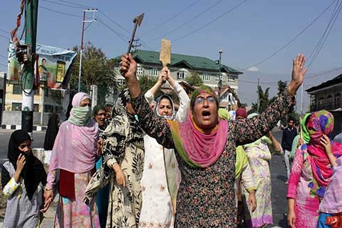 Braid-Cutting: Women’s Commission asks police to reassure people