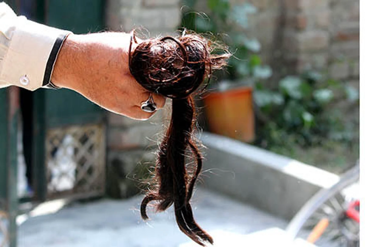The mystery of braid chopping