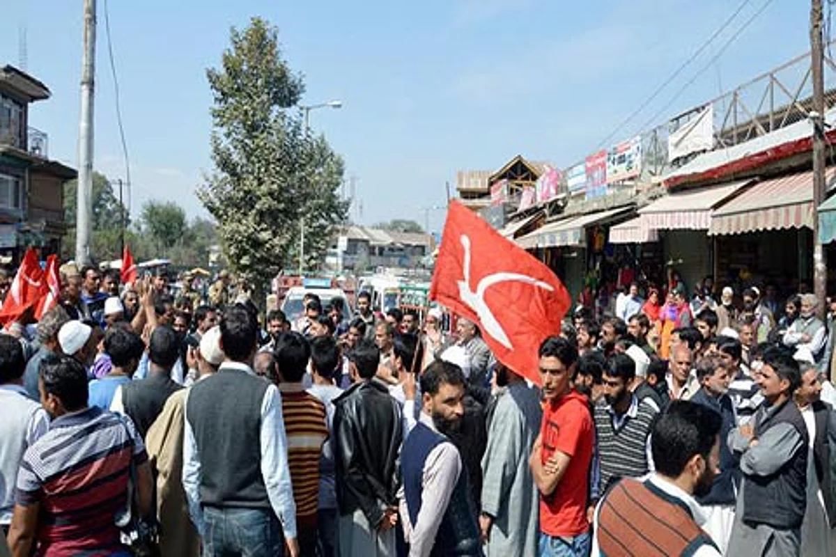 NC condemns killing of PDP worker