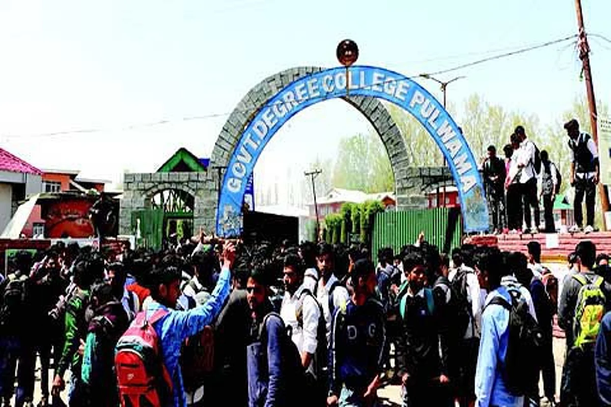 ‘CAMPUS UPRISING’: Police say Pulwama college principal called them to campus