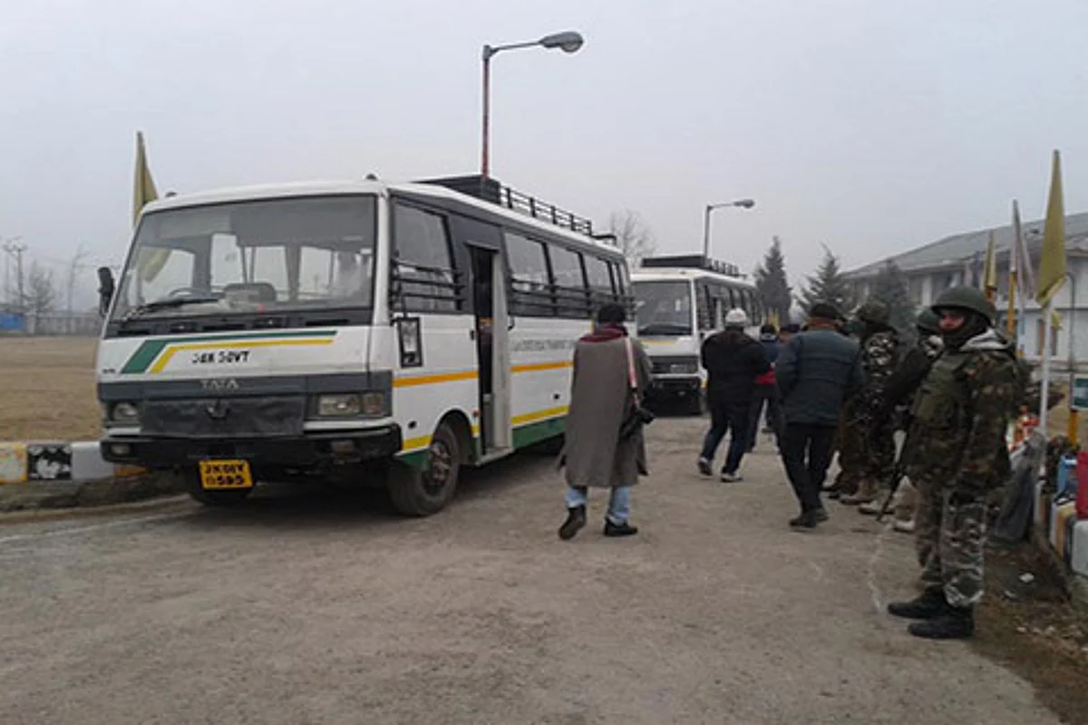 Peace bus service leaves with Muzaffarabad-bound passengers