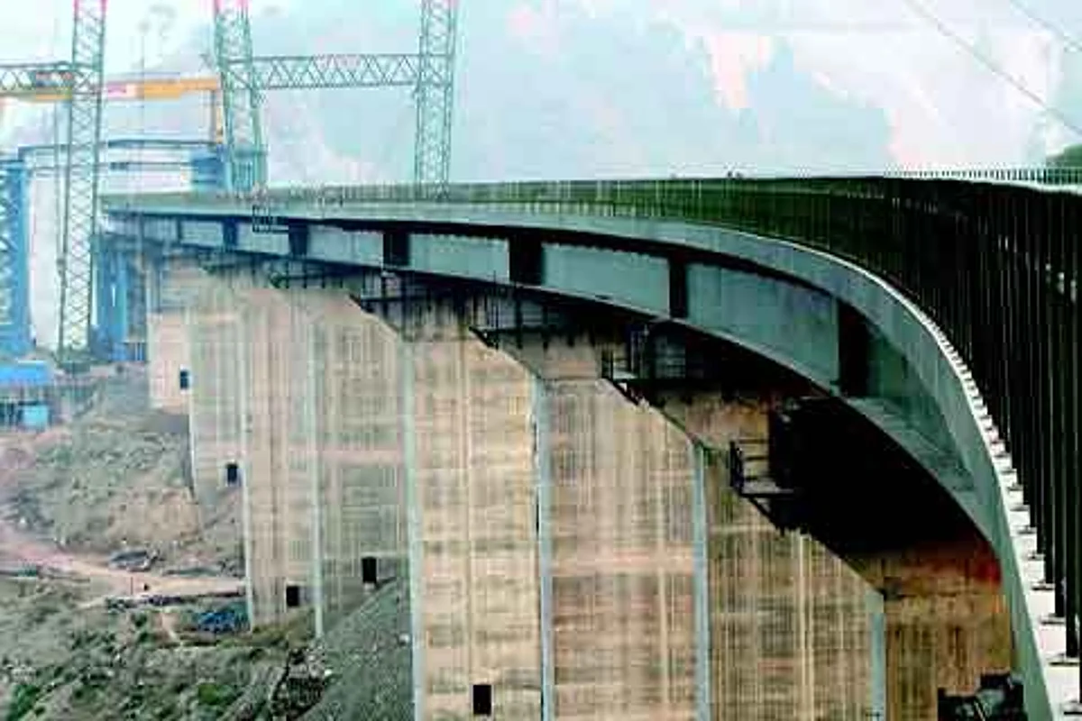 Chief Secretary reviews progress of USB Rail Link Project