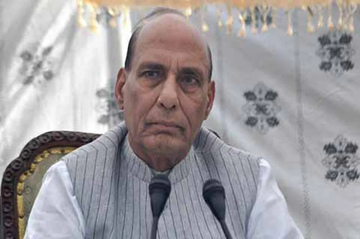 Rajnath Singh asks police to be sensitive towards “pain” of people