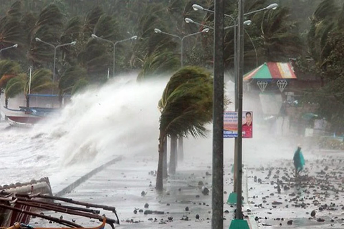 74 killed, 5000 displaced after storm hits Philippines