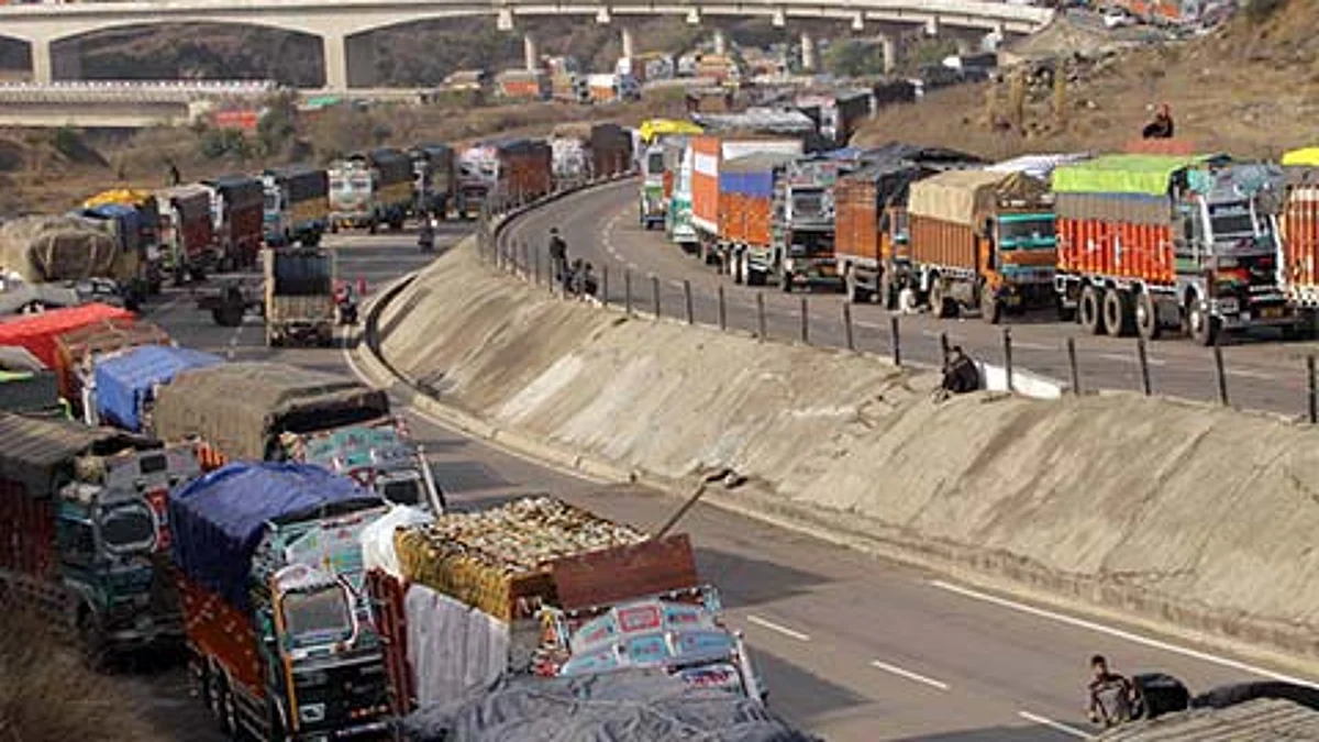 Traffic resumes on Sgr-Jmu highway