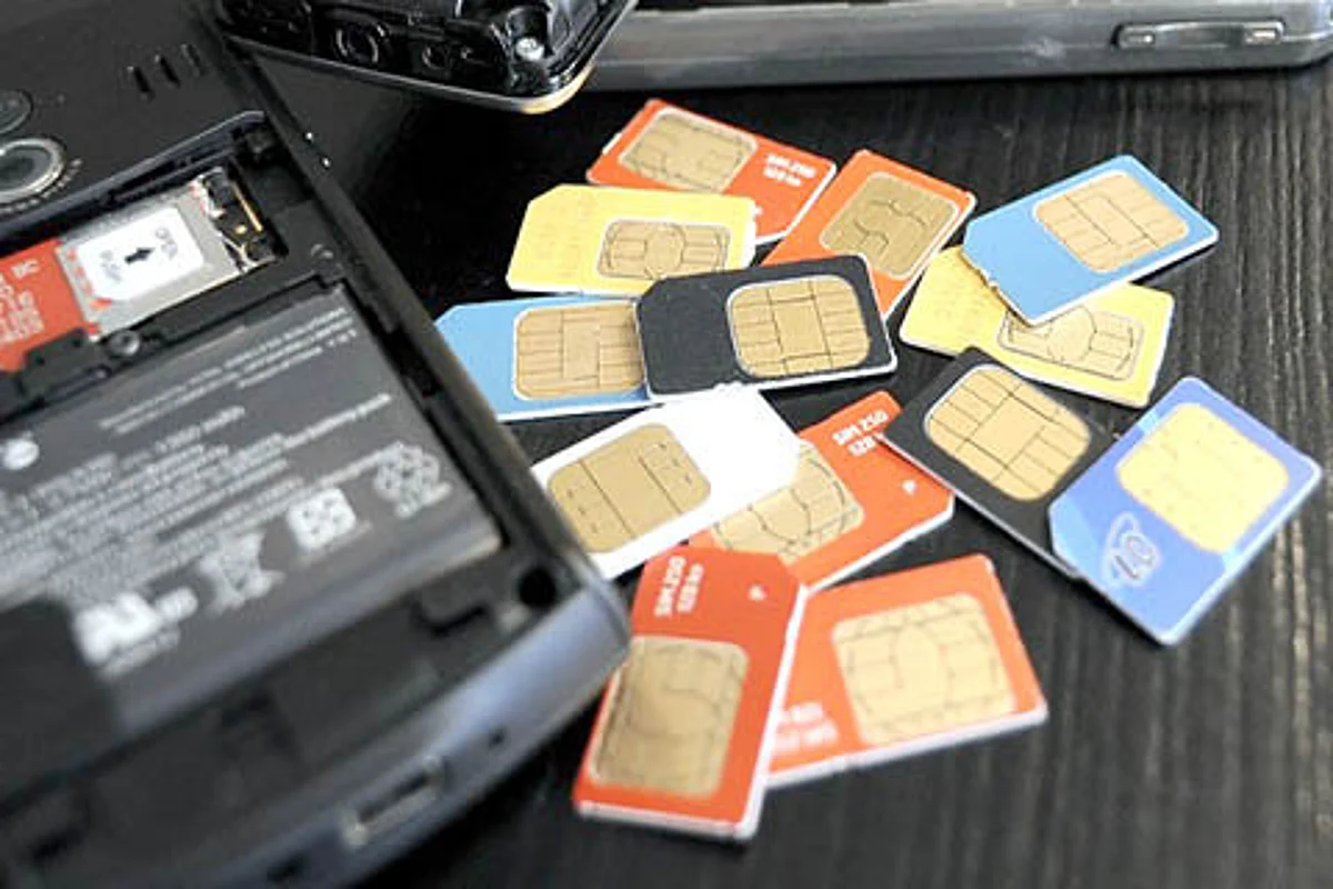 Fake SIM card racket busted in Baramulla, three arrested: police