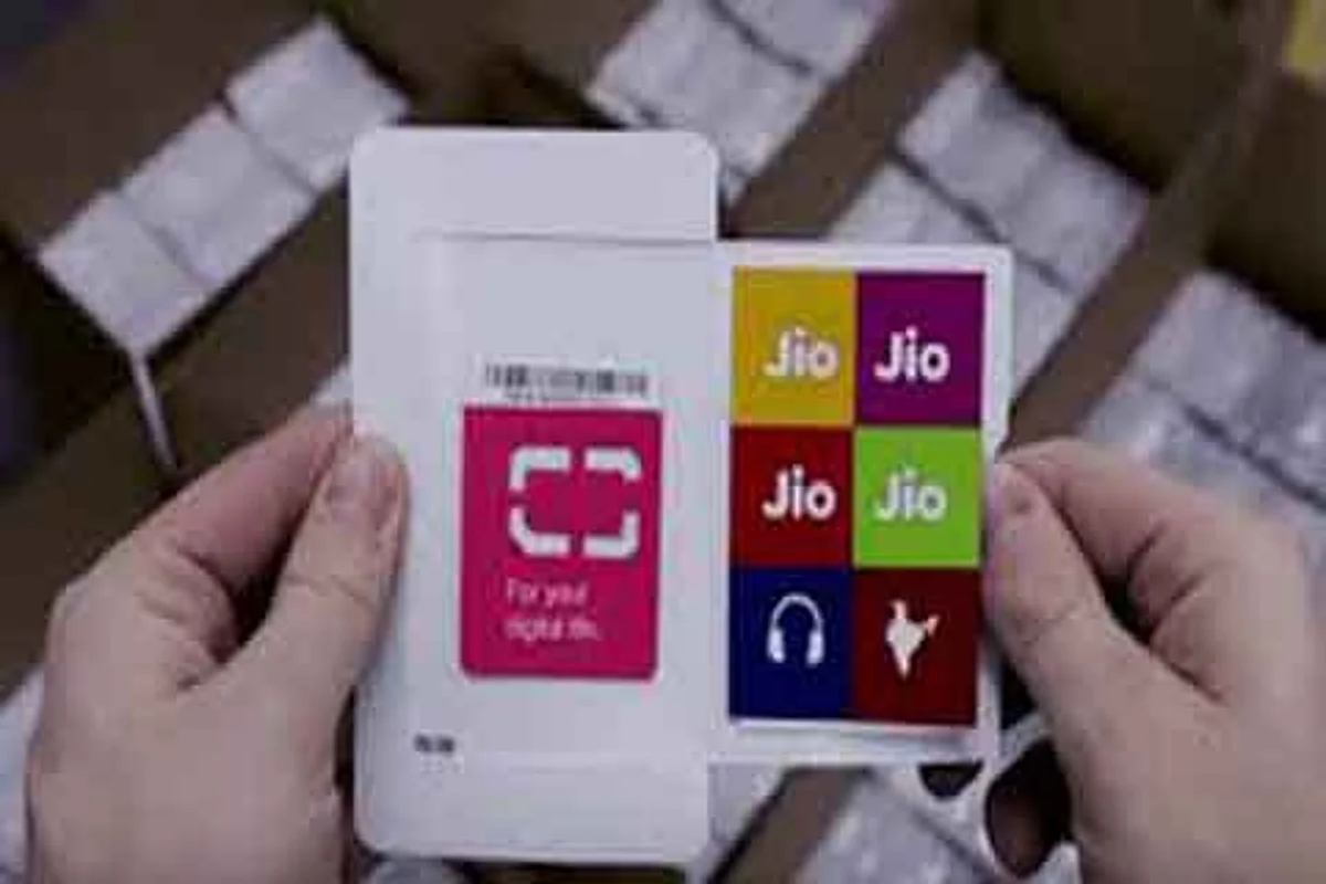 Users to pay 2.7 for per GB data after new Jio offer: Report