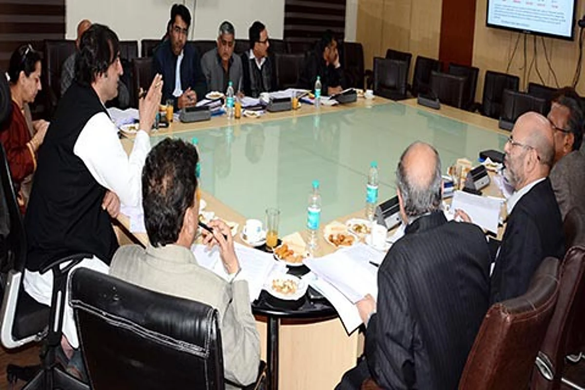 Sajad Lone chairs BoDs meeting of SC ST & BC Development Corporation