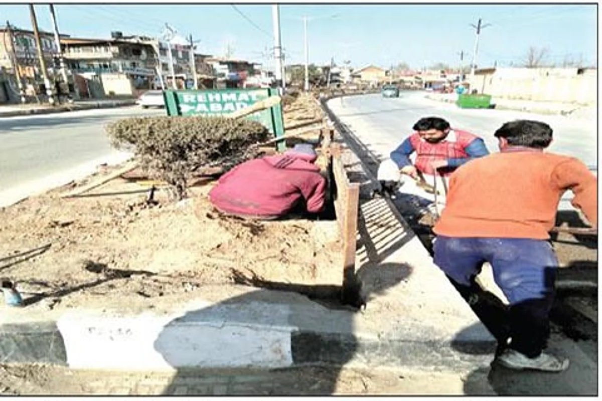 3 years on, authorities fail to beautify IG Road