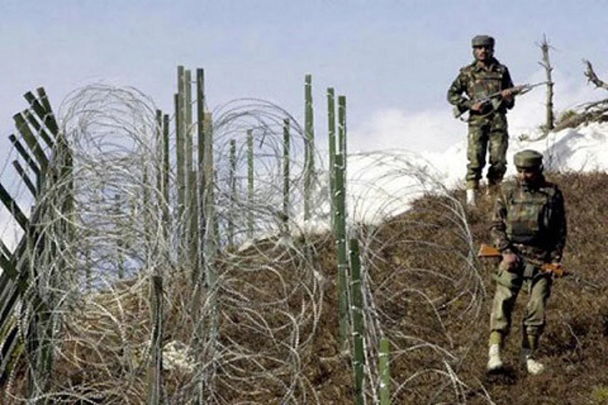 Panic grips Kupwara border villages after Indo-Pak armies exchange firing