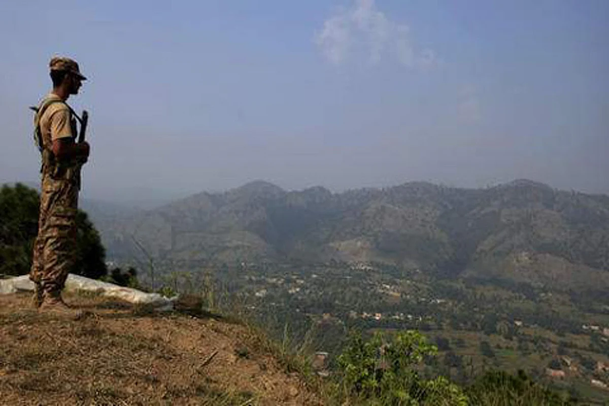 Pakistan takes defence attaches of 6 nations on tour of LoC