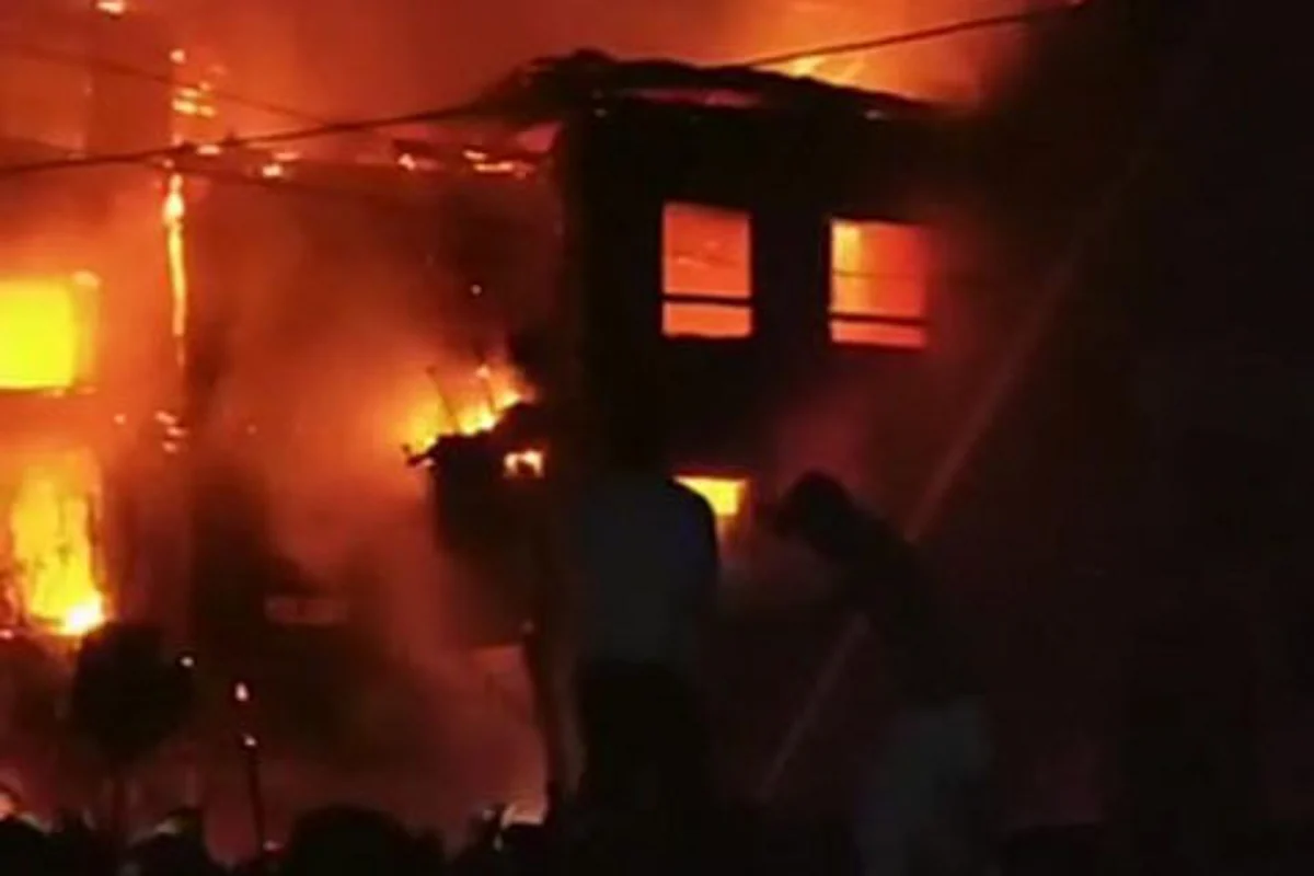 15 houses gutted in Baramulla