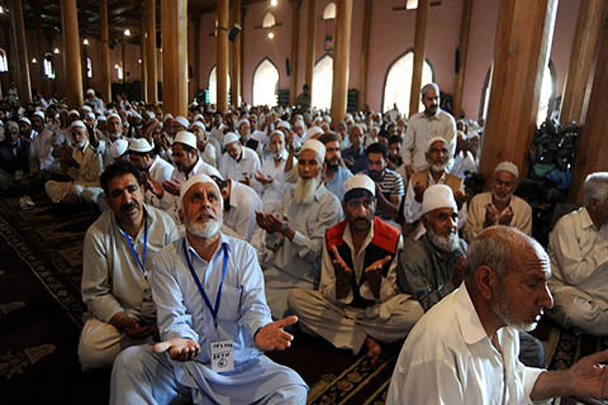 Jumat-ul-Vida worshippers pray for free Palestine