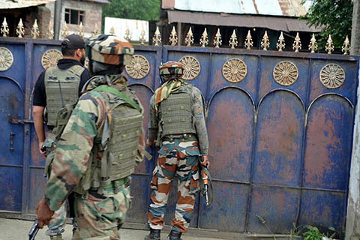 Rifle snatching bid foiled in Anantnag
