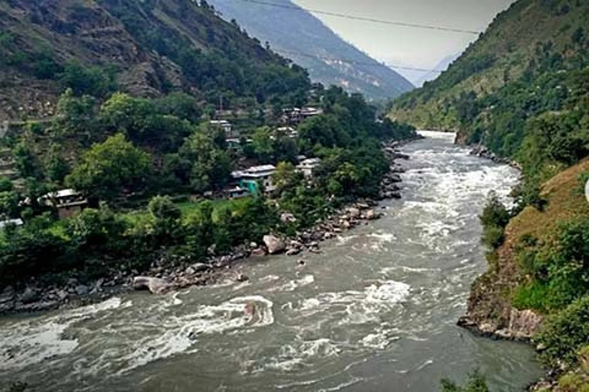 Karnah village again to throw money across LOC, buy water for agriculture