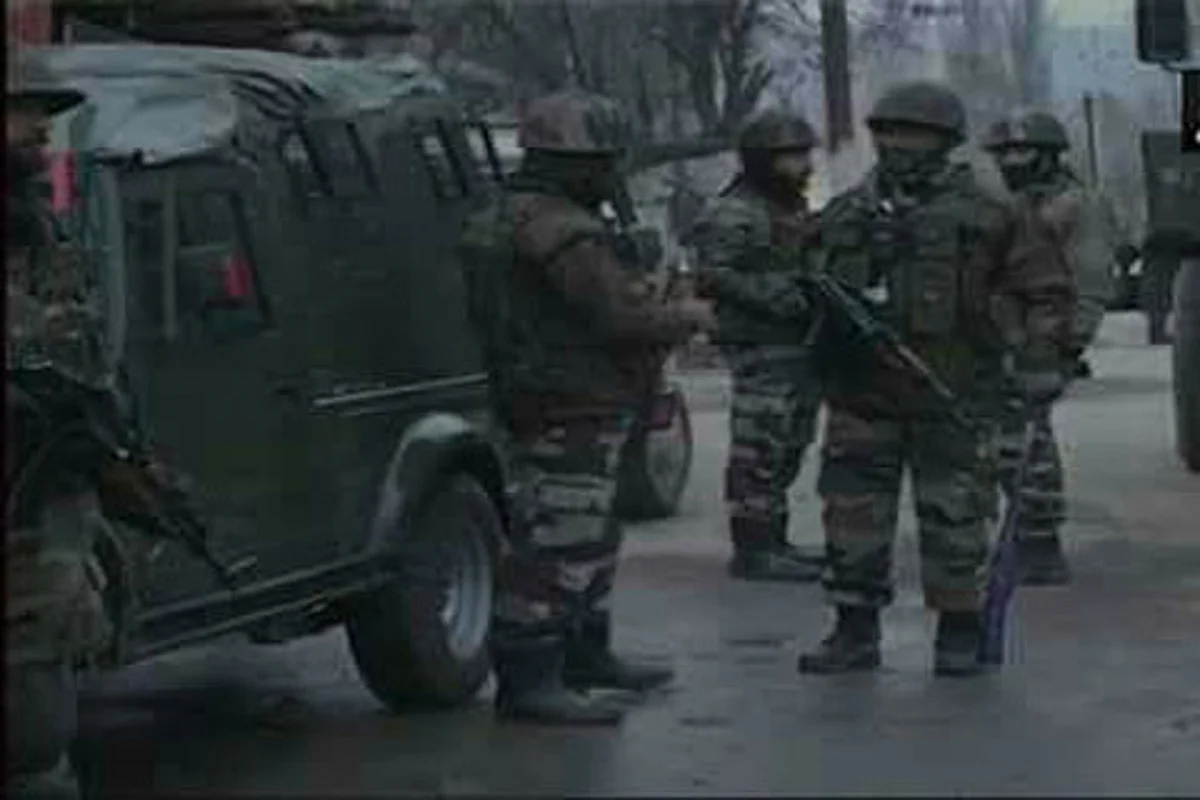 South Kashmir: Three soldiers wounded in Shopian militant attack