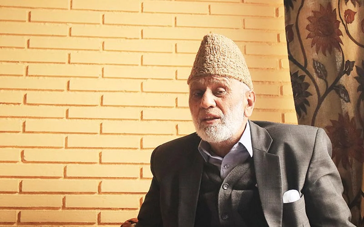Sehrai demands return of Mudasir’s body to family