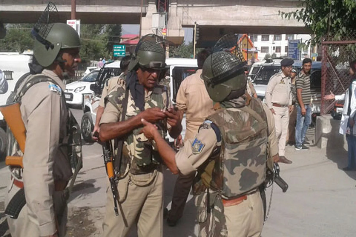 CRPF trooper wounded in grenade blast in Hyderpora
