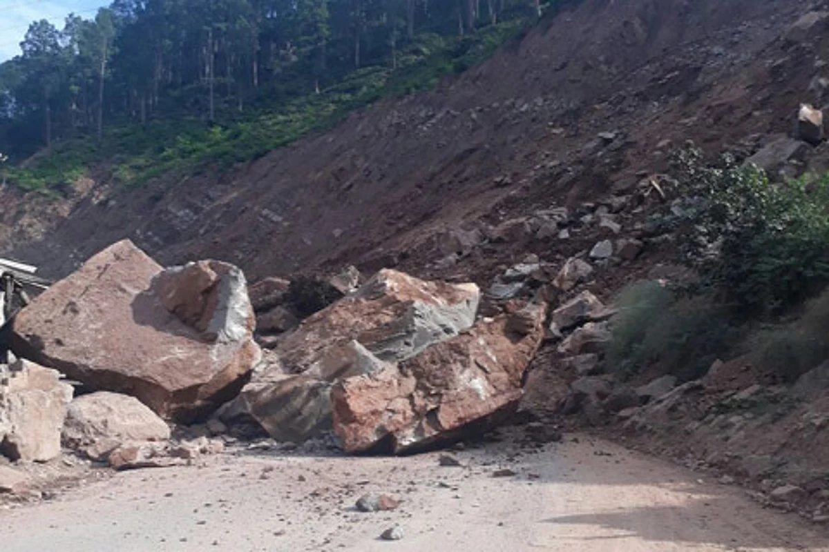 Two labourers die in Reasi landslide
