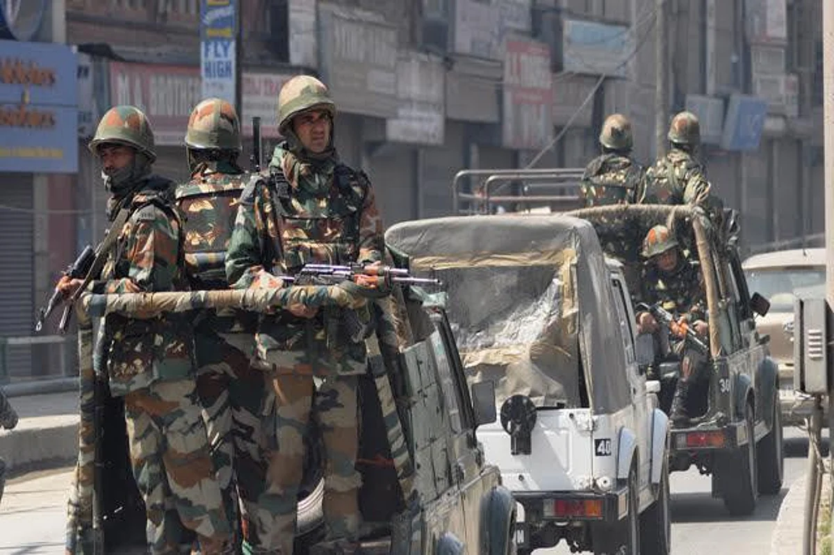 Tral turned into a ‘garrison’ following attacks on SPOs