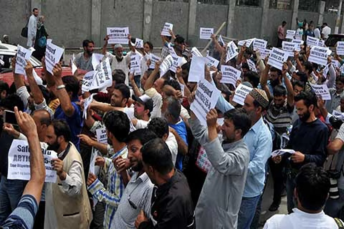 Banihal residents take out rally in support of Art 35-A