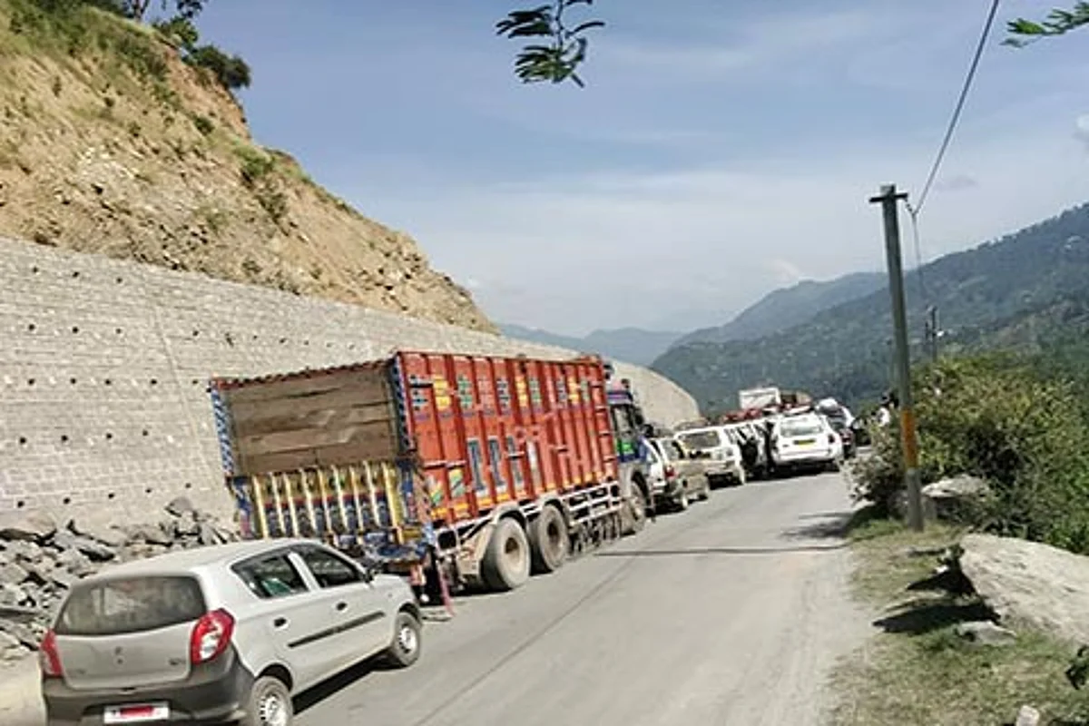 Four laning of Srinagar-Banihal road delayed by 44 months