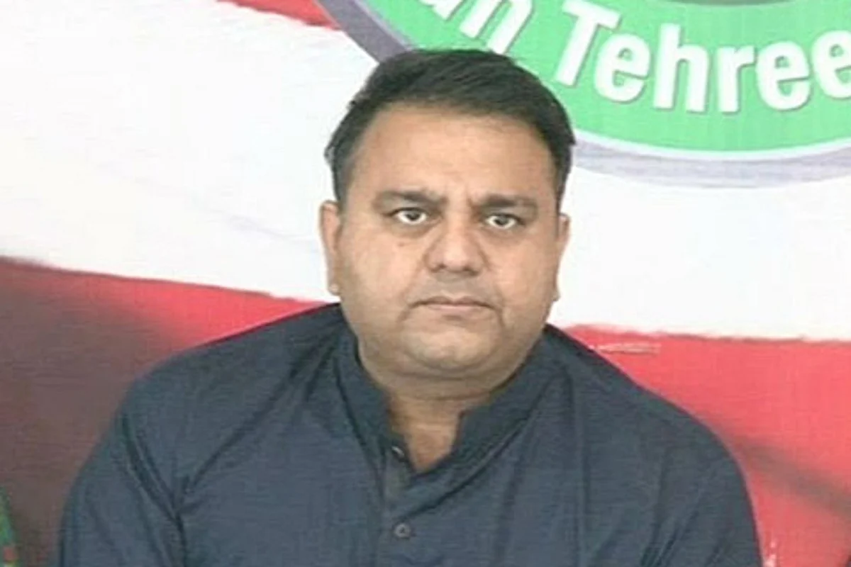 Government, military willing to hold talks with India: Pakistan minister