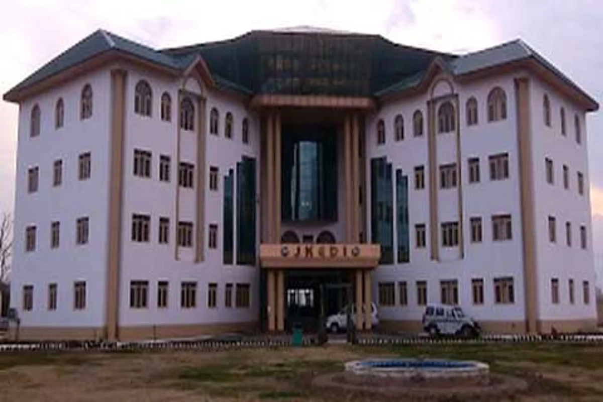 JKEDI trains 135 youth for entrepreneurship in Kupwara
