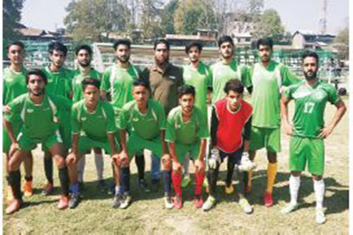 SP School lifts U-19 Inter-School Football title