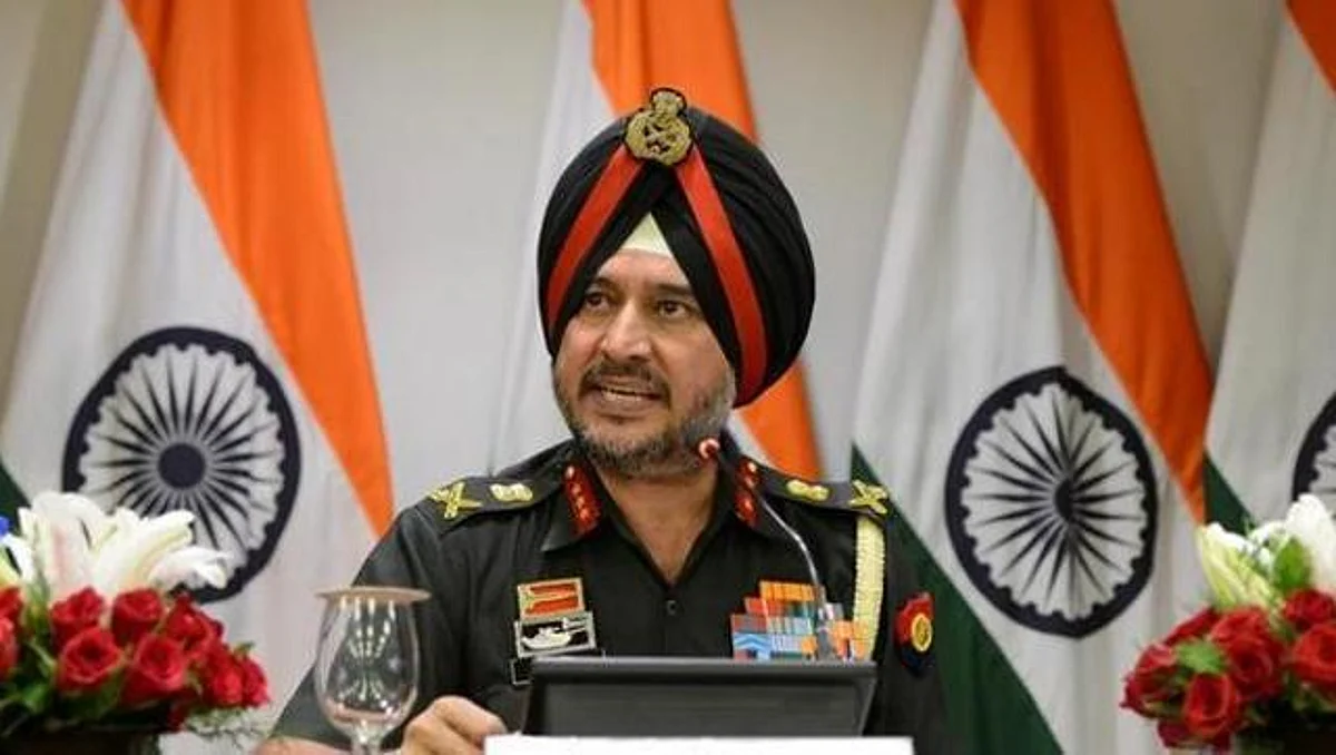 GoC-in-C Northern Command visits Kashmir, reviews operational preparedness of Army