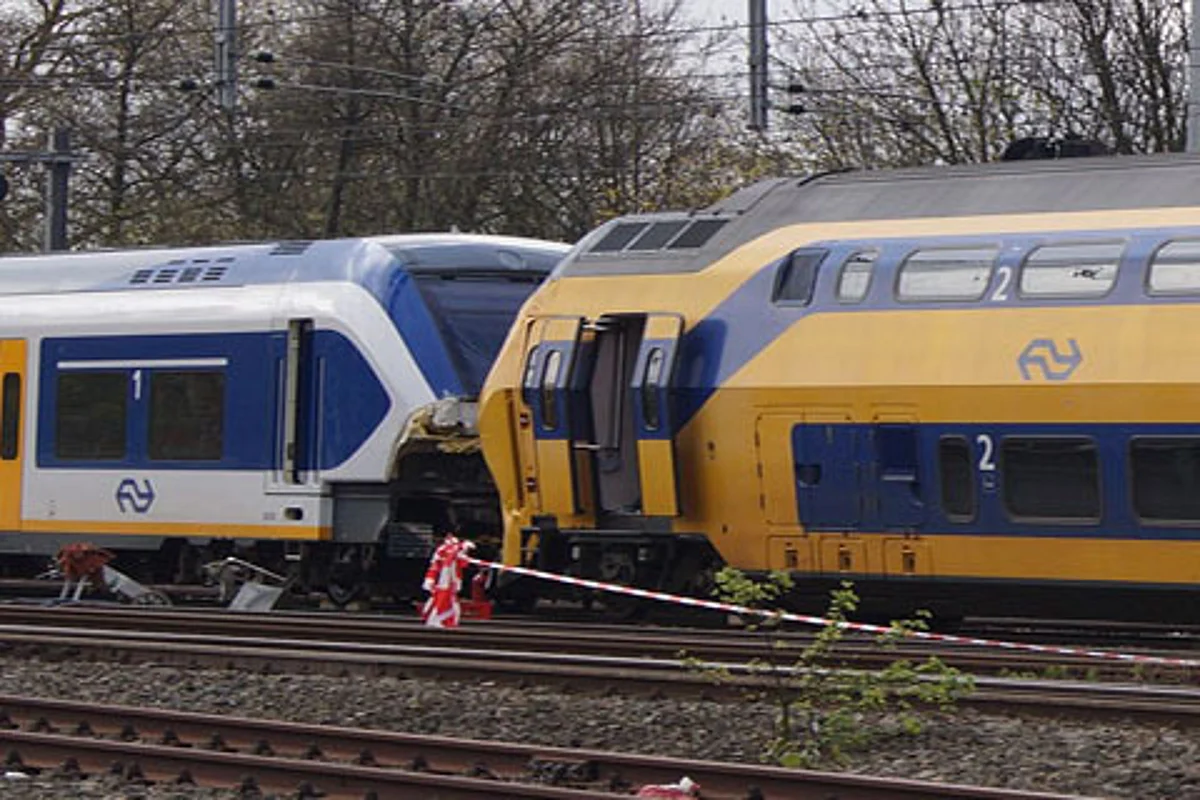 300 injured in South Africa train collision