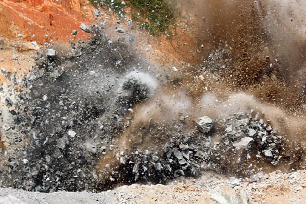 Civilian killed in blast at Kulgam gunfight site: Kashmir police