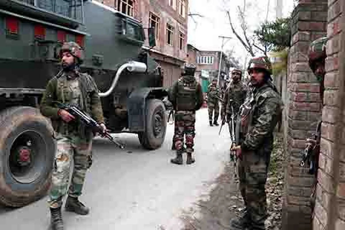 Firing during CASO in Shuhama, militants ‘escape’