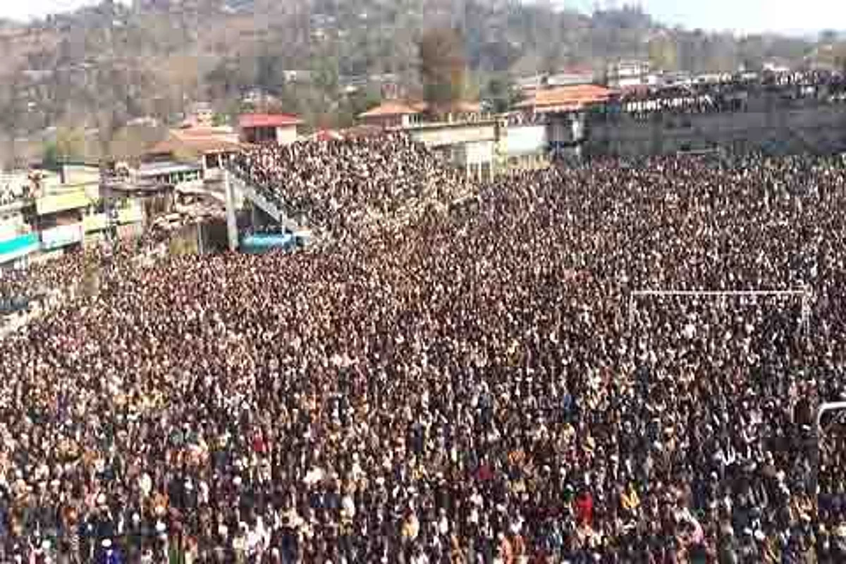 Thousands attend Sardar Khalid Ibrahim’s funeral