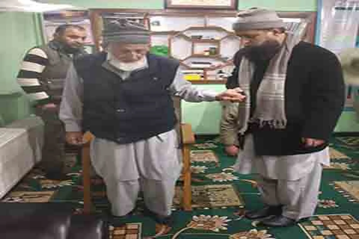 JeI delegation meets Geelani