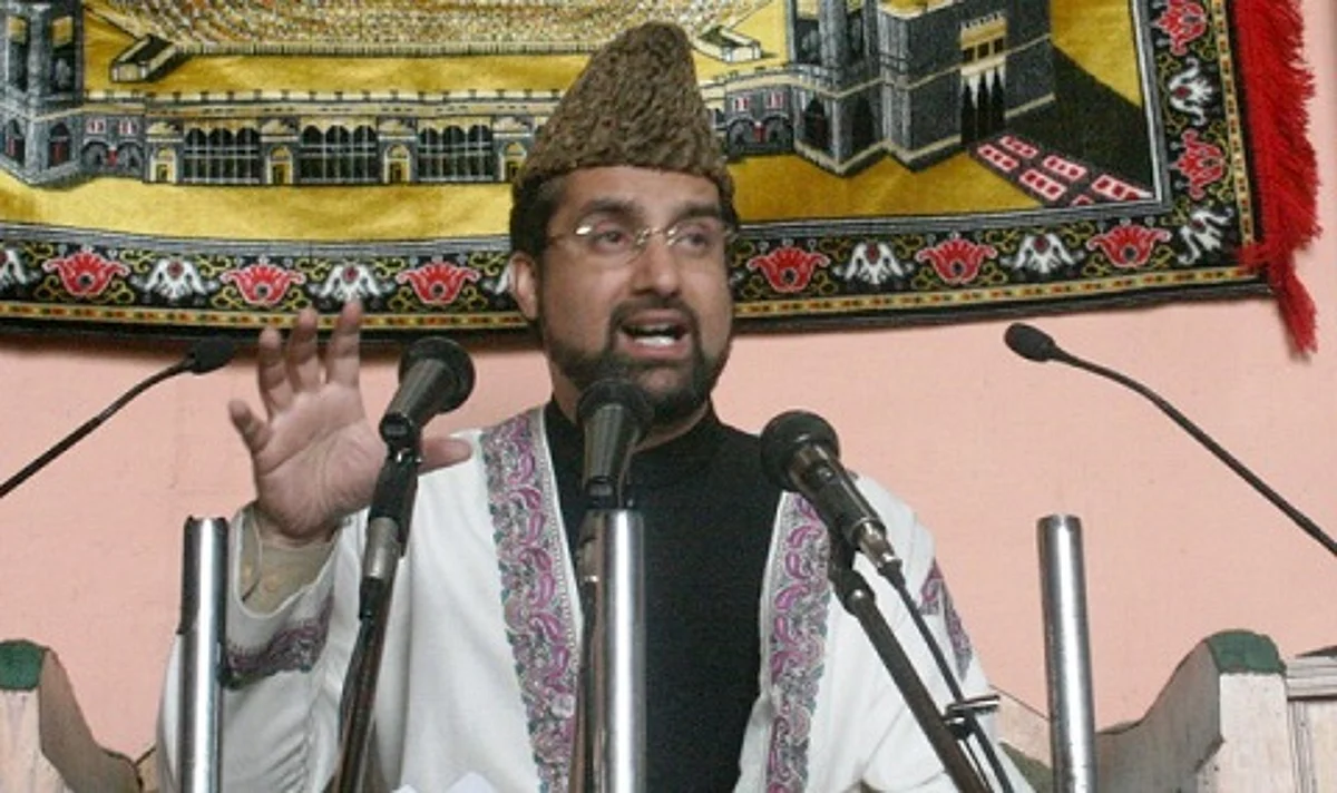 We believe in democracy, not the one prevailing in Kashmir: Mirwaiz during Friday sermon